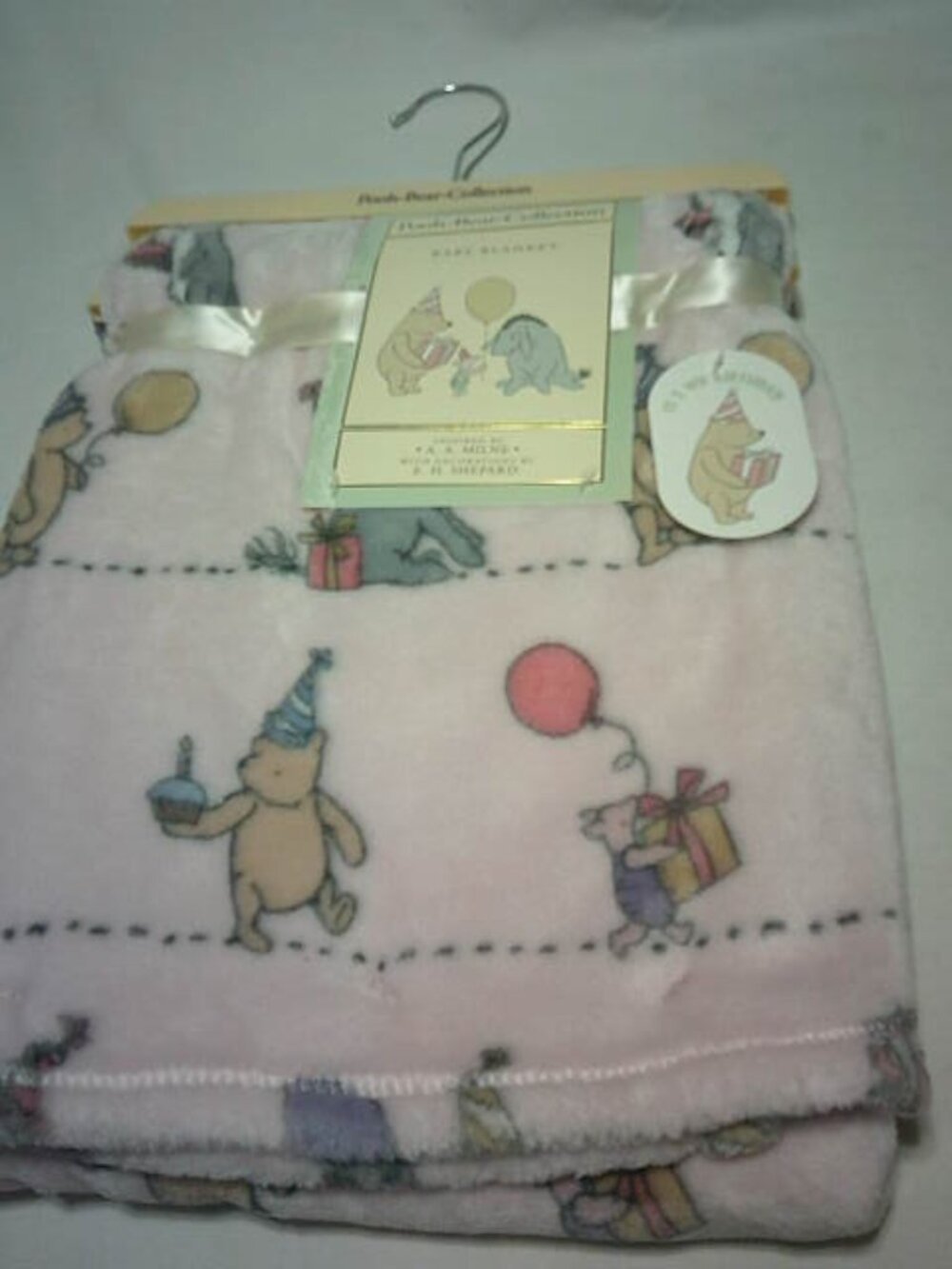 NEW WINNIE THE POOH COLLECTION PLUSH BABY BLANKET BIRTHDAY PINK 30X40" 👶🎁